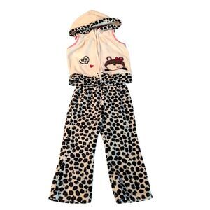 Y2K Weeplay Infant Girl‎ Cheetah Print Fleece Embroidered 2 Piece Outfit